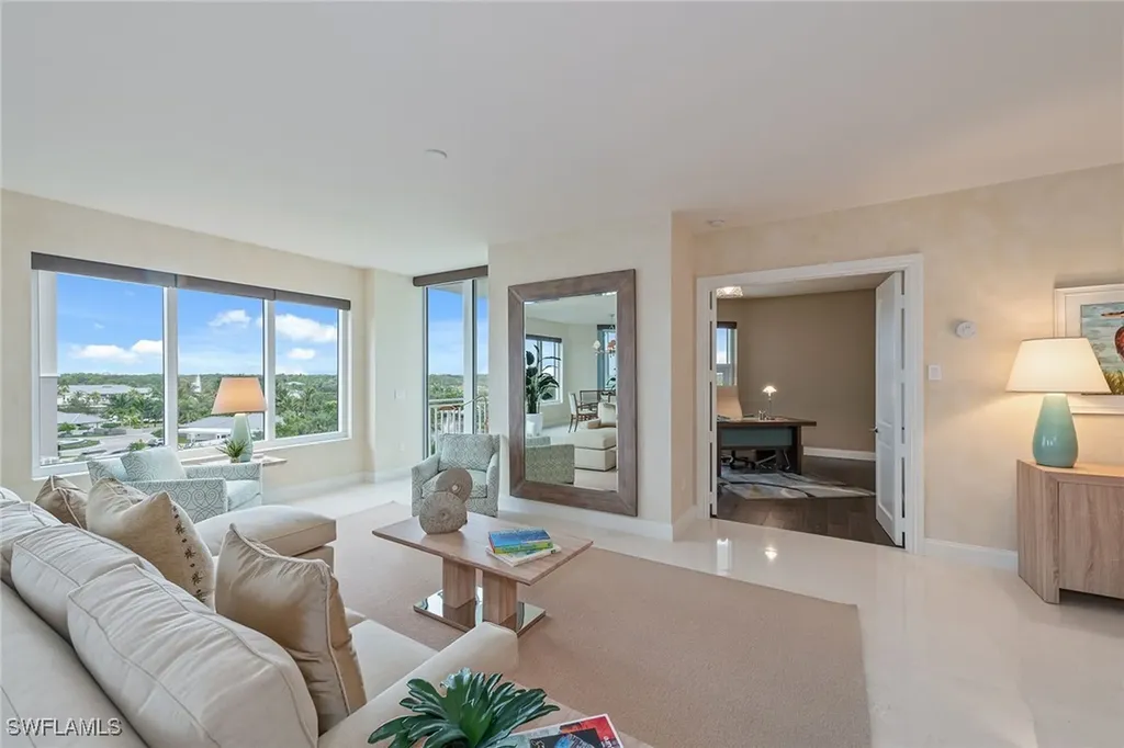 13675 Vanderbilt Drive Naples FL 34110