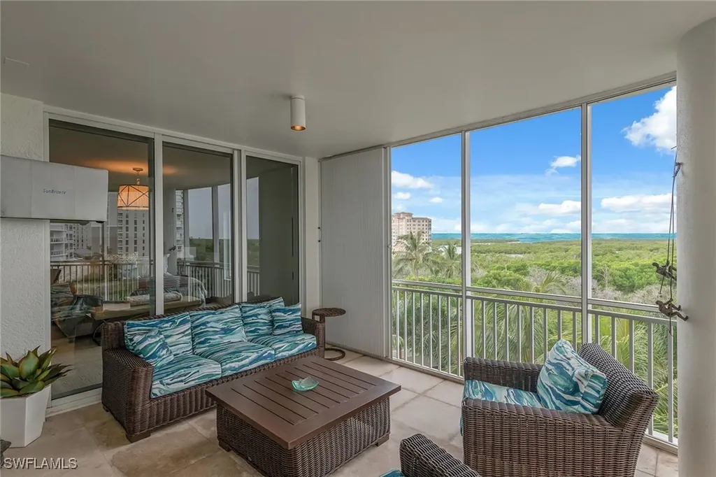 13675 Vanderbilt Drive Naples FL 34110