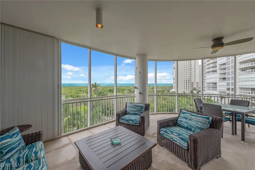 13675 Vanderbilt Drive Naples FL 34110