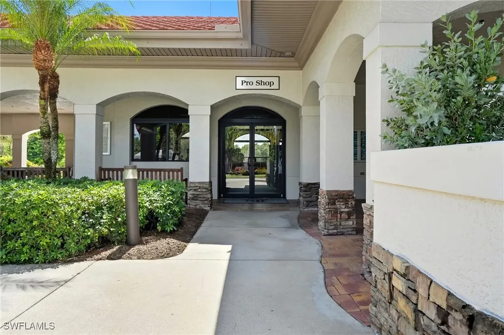 8655 Naples Heritage Drive Naples FL 34112