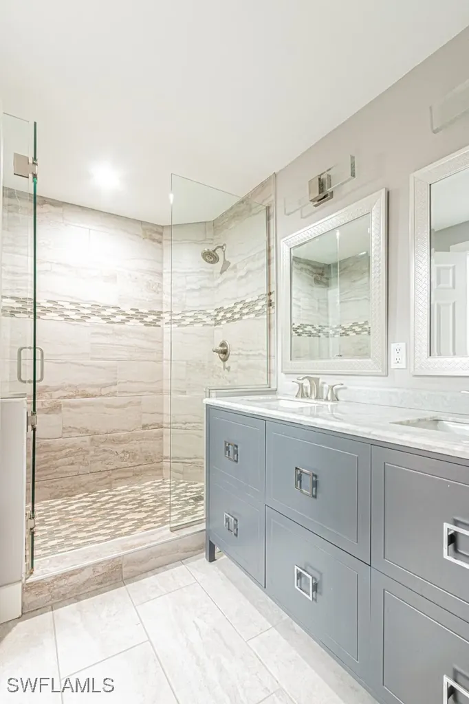 4544 Court Way Naples FL 34109