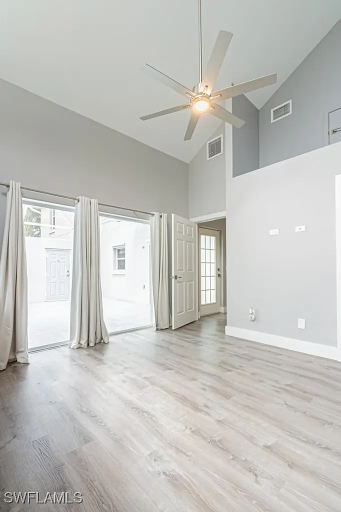 4544 Court Way Naples FL 34109