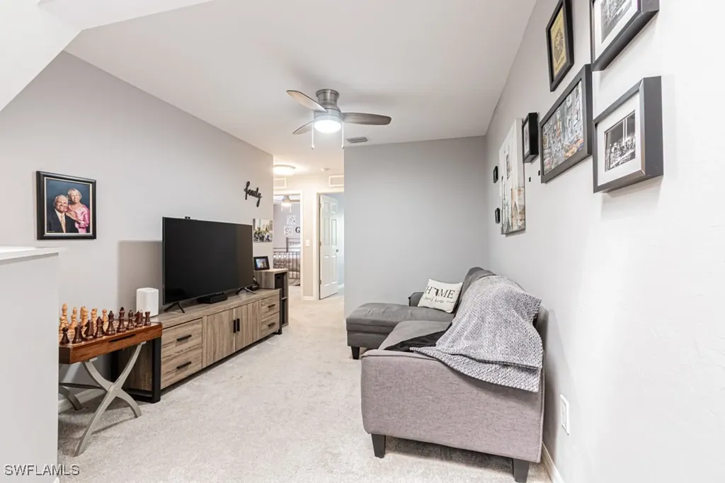 4544 Court Way Naples FL 34109