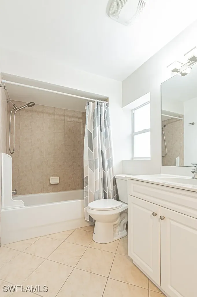 4544 Court Way Naples FL 34109