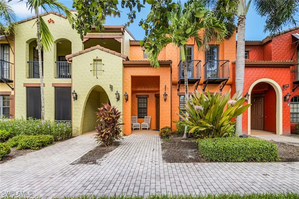 9108 Capistrano Street S Naples FL 34113