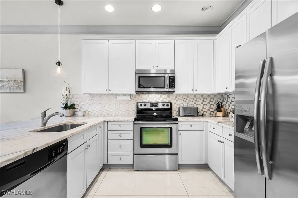 9108 Capistrano Street S Naples FL 34113