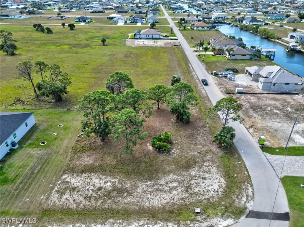 1653 NW 36th Avenue Cape Coral FL 33993