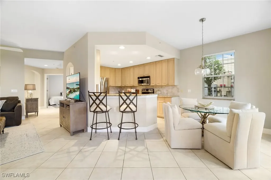 10010 Valiant Court Miromar Lakes FL 33913