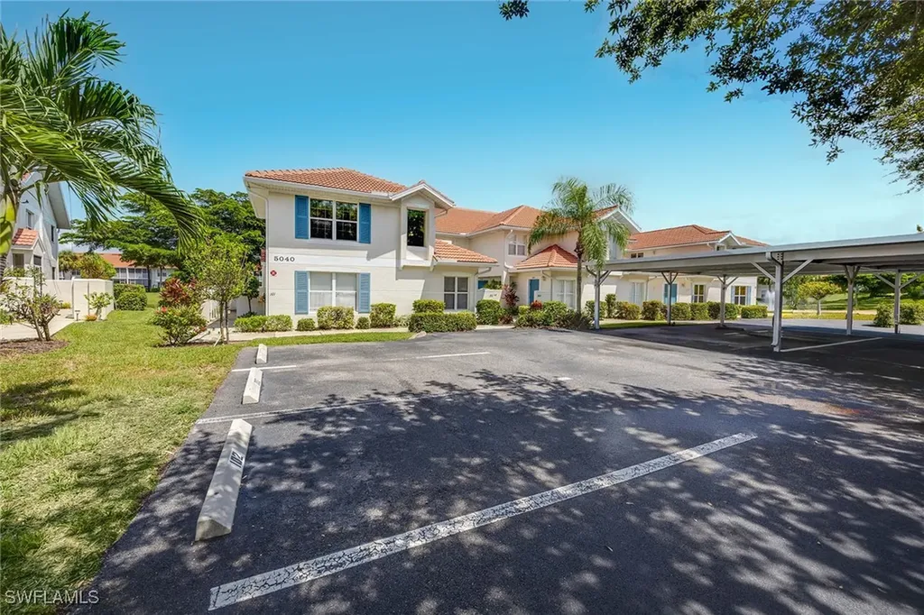 5040 Cedar Springs Drive Naples FL 34110