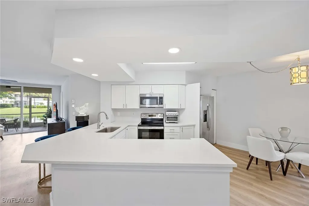 5040 Cedar Springs Drive Naples FL 34110