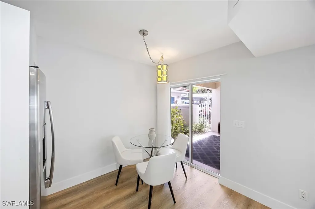 5040 Cedar Springs Drive Naples FL 34110