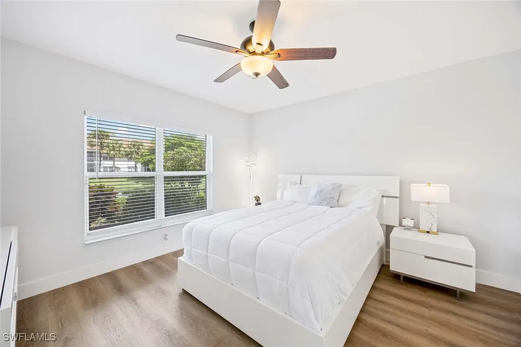 5040 Cedar Springs Drive Naples FL 34110