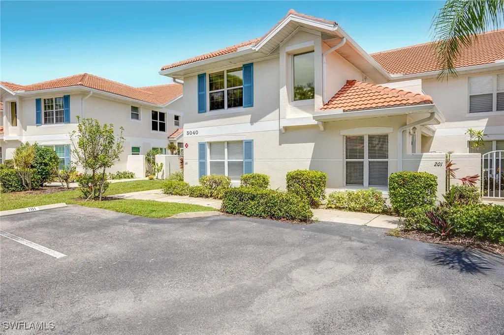 5040 Cedar Springs Drive Naples FL 34110