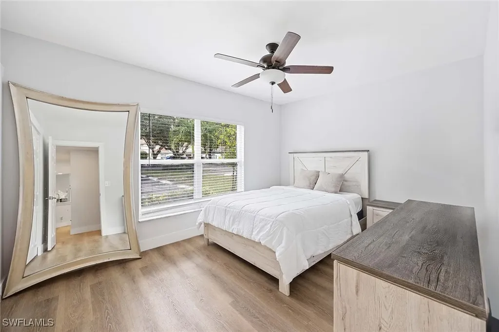 5040 Cedar Springs Drive Naples FL 34110