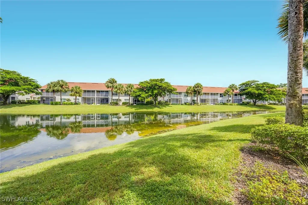 5040 Cedar Springs Drive Naples FL 34110