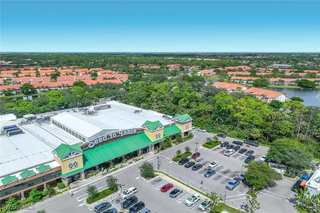 5040 Cedar Springs Drive Naples FL 34110