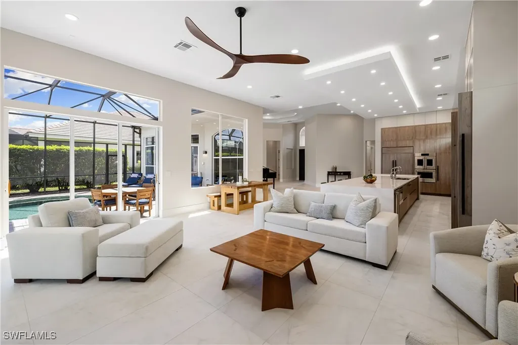 Jean Williamson - Main Image