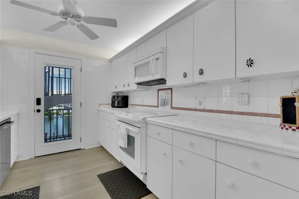 222 Harbour Drive Naples FL 34103