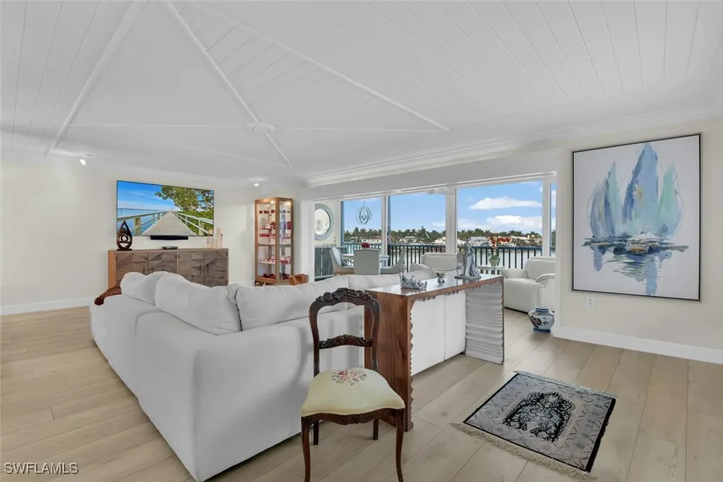 222 Harbour Drive Naples FL 34103