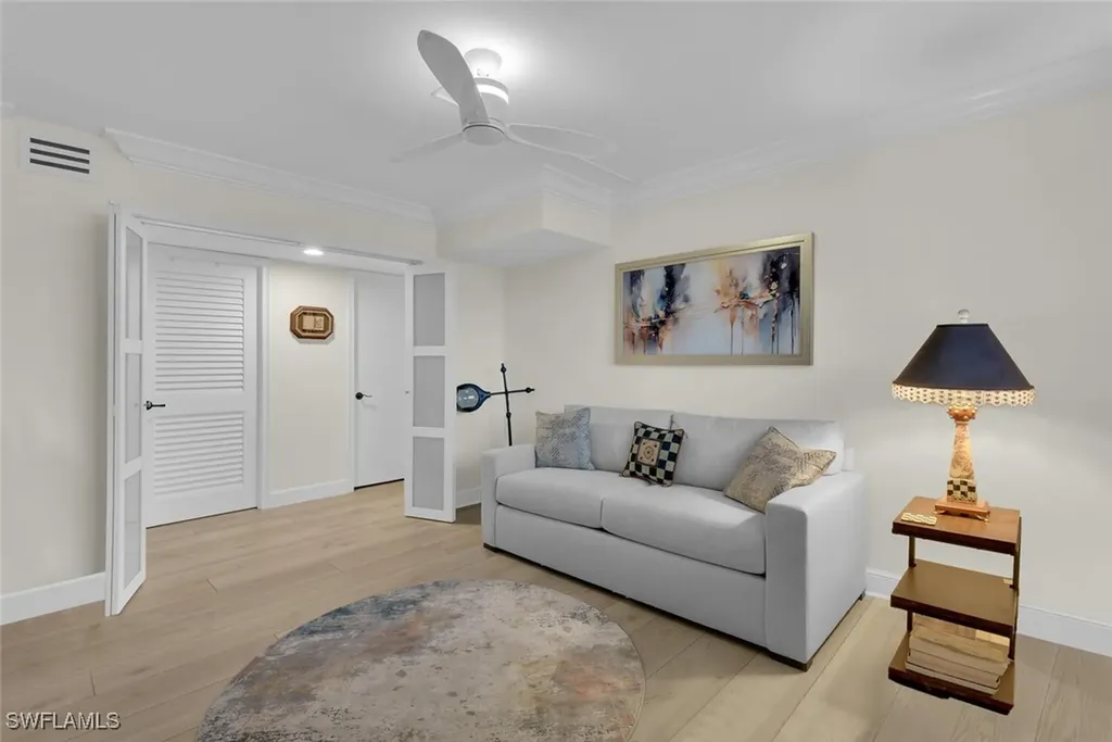 222 Harbour Drive Naples FL 34103