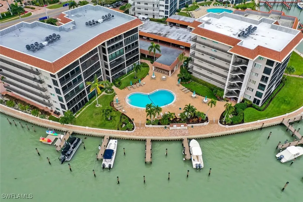 222 Harbour Drive Naples FL 34103