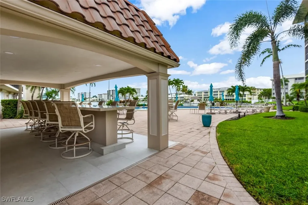 222 Harbour Drive Naples FL 34103