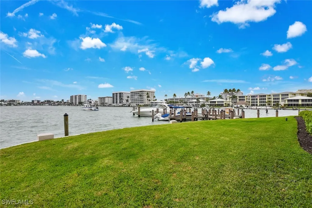222 Harbour Drive Naples FL 34103