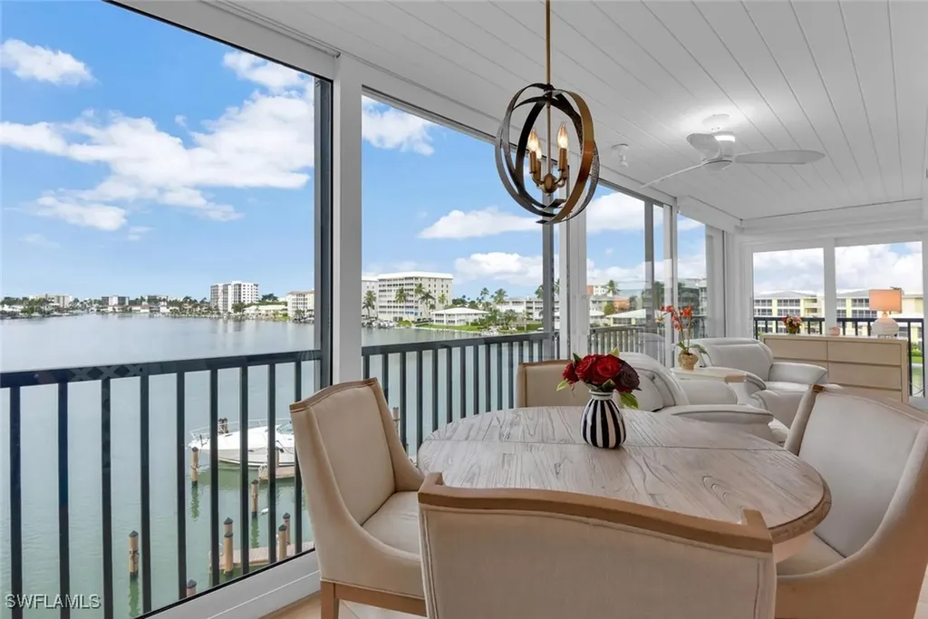222 Harbour Drive Naples FL 34103