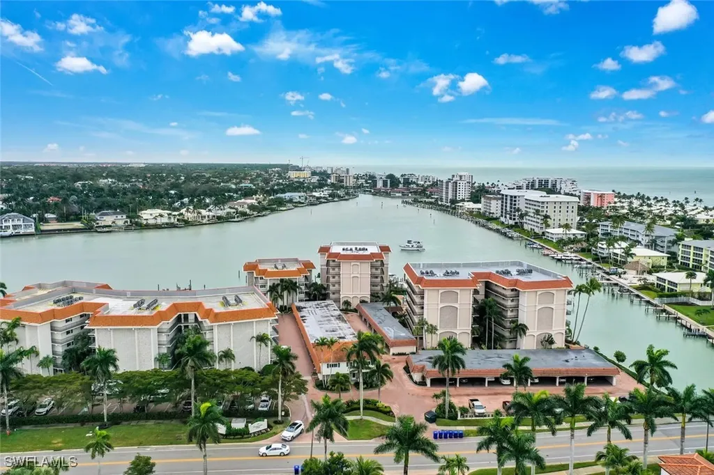 222 Harbour Drive Naples FL 34103