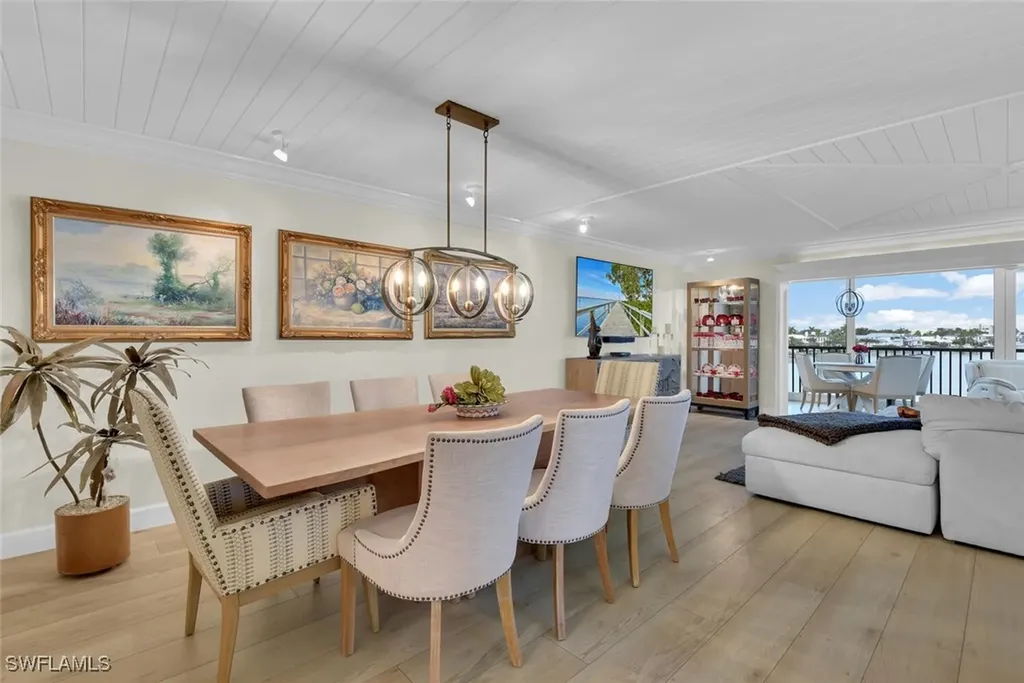 222 Harbour Drive Naples FL 34103