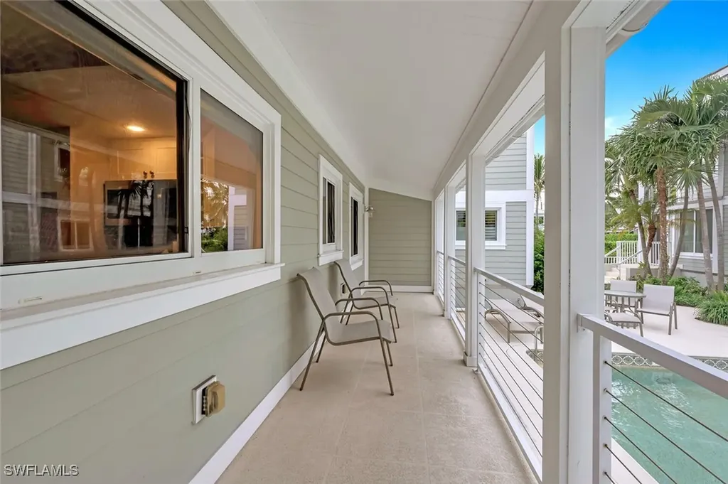 180 6th Avenue S Naples FL 34102