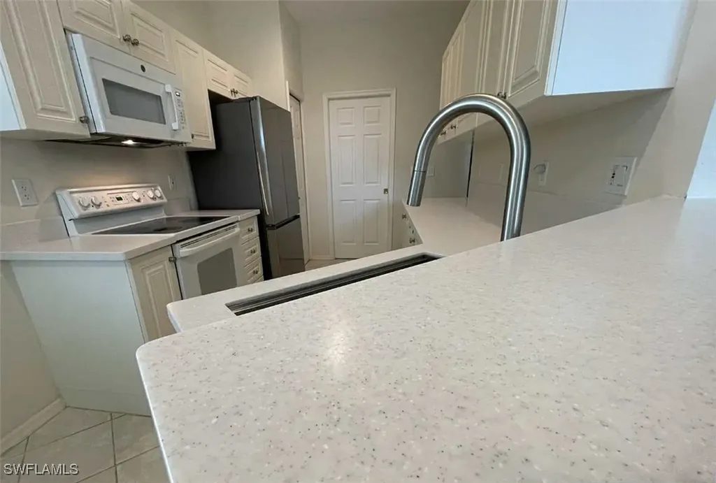 4690 Hawks Nest Way Naples FL 34114