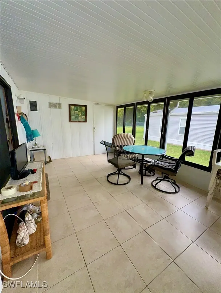 10491 Wales Loop Bonita Springs FL 34135