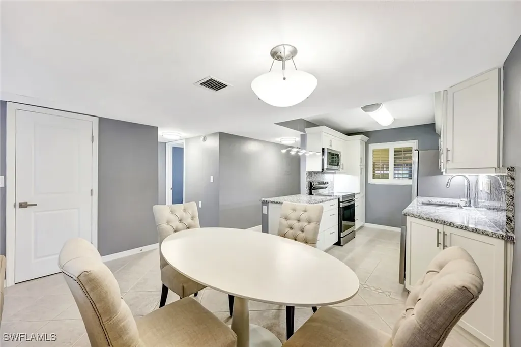 900 8th Avenue S Naples FL 34102