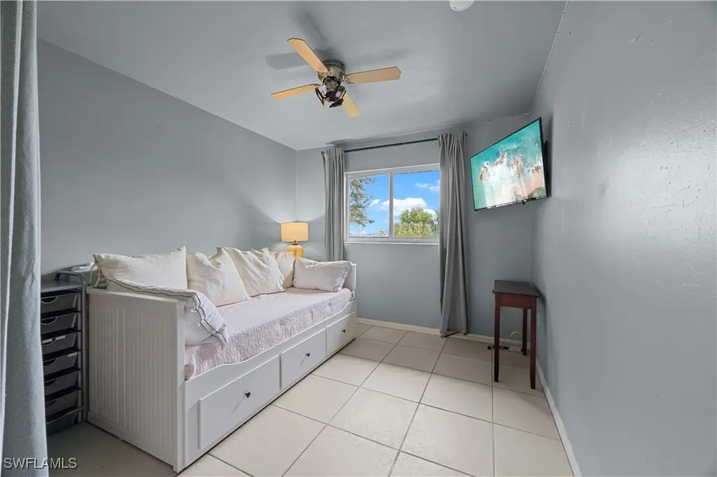 225 Nicholas Parkway W Cape Coral FL 33991