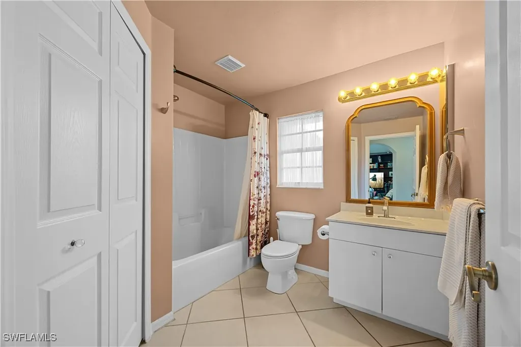 225 Nicholas Parkway W Cape Coral FL 33991