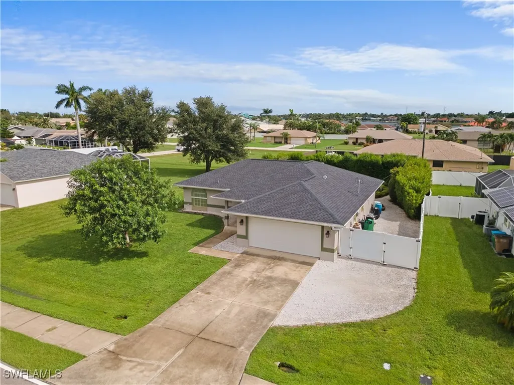 225 Nicholas Parkway W Cape Coral FL 33991