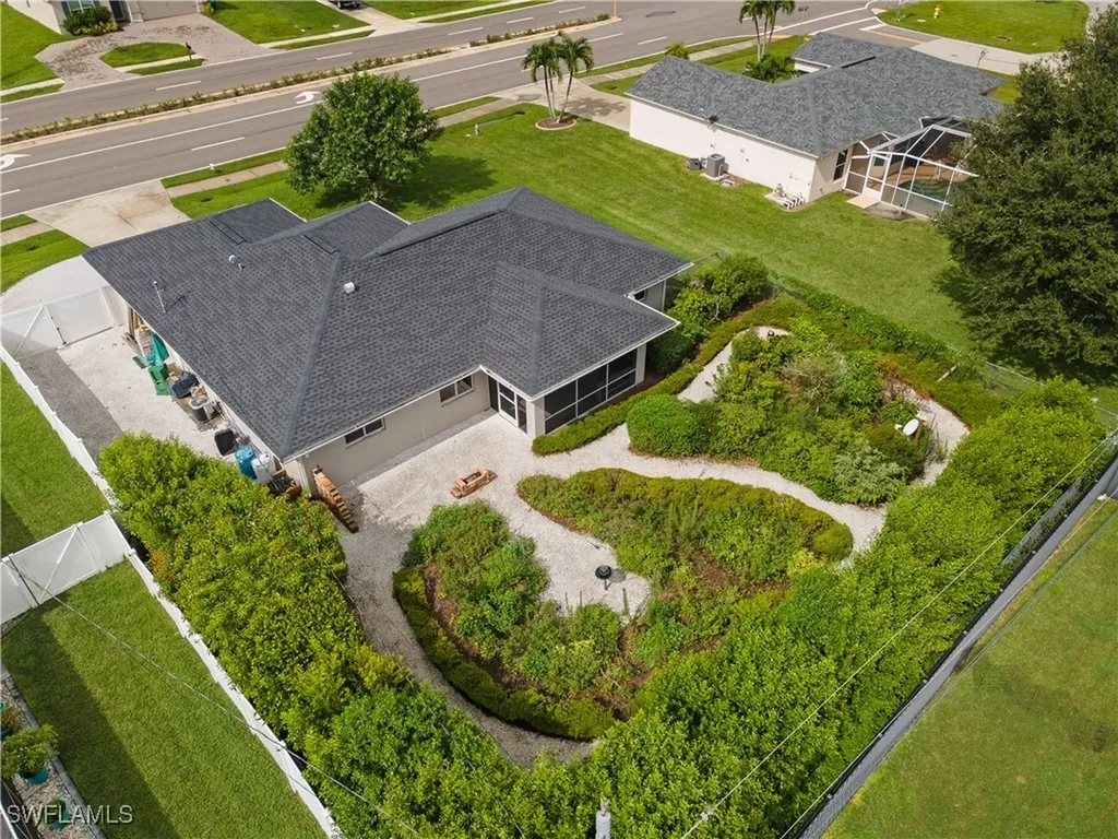 225 Nicholas Parkway W Cape Coral FL 33991