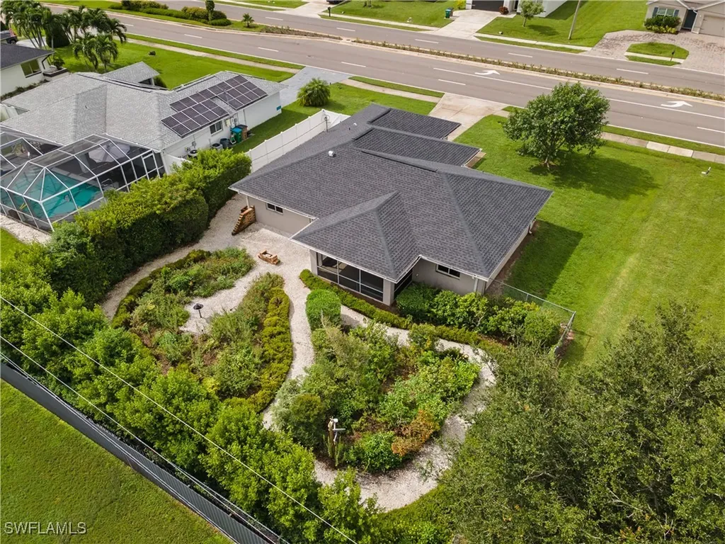 225 Nicholas Parkway W Cape Coral FL 33991