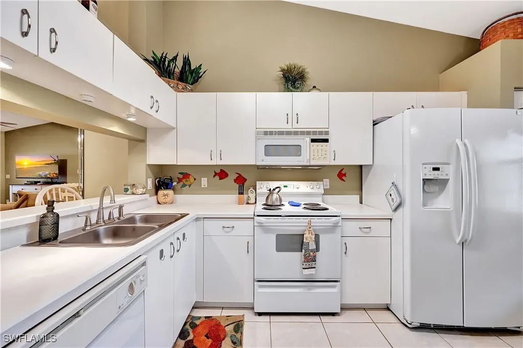 6496 Huntington Lakes Circle Naples FL 34119