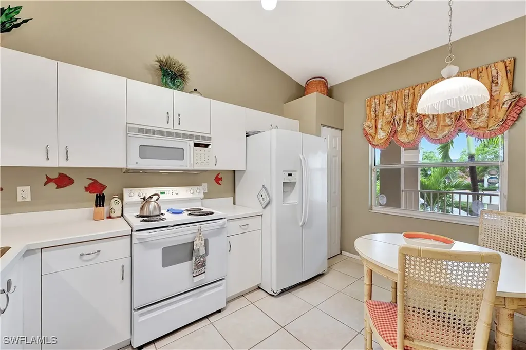 6496 Huntington Lakes Circle Naples FL 34119