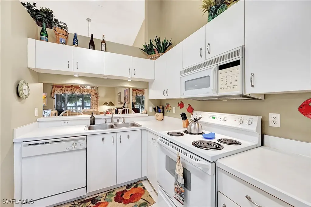 6496 Huntington Lakes Circle Naples FL 34119