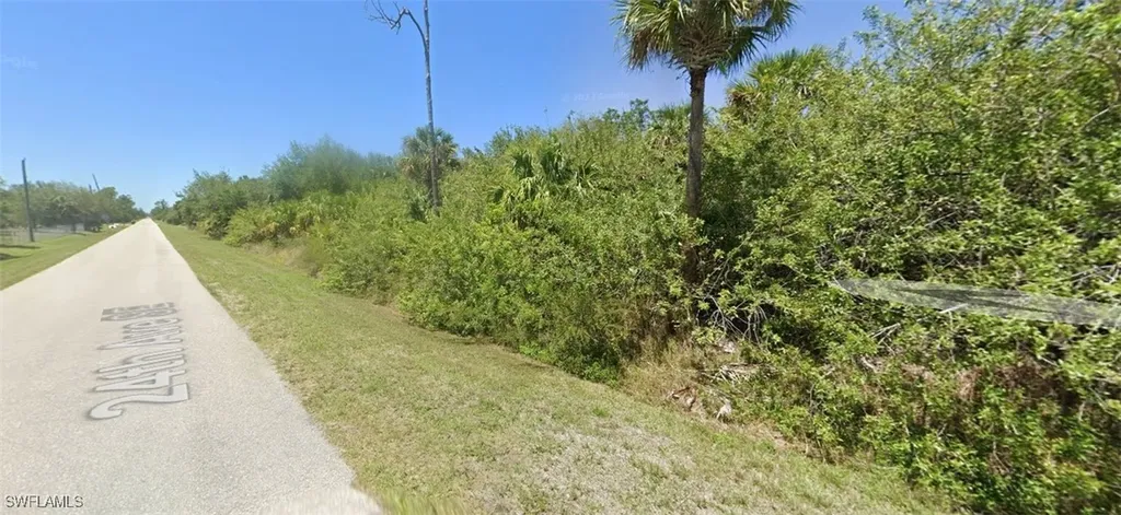 Xxxx 24th Avenue SE Naples FL 34117