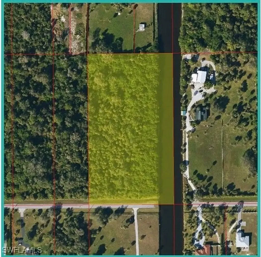 Xxxx 24th Avenue SE Naples FL 34117