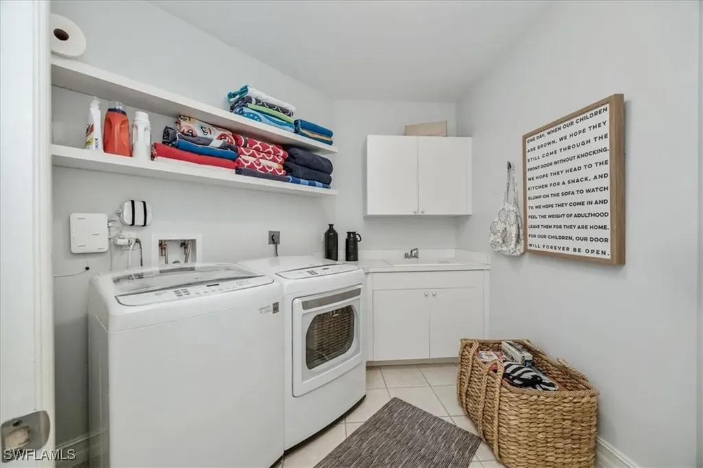 700 Bentwater Circle Naples FL 34108