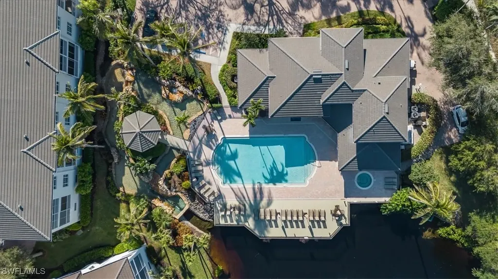 700 Bentwater Circle Naples FL 34108