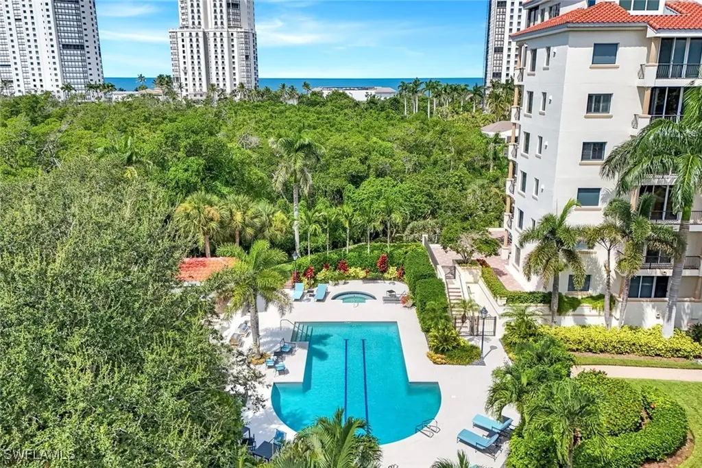 8720 Bay Colony Drive Naples FL 34108