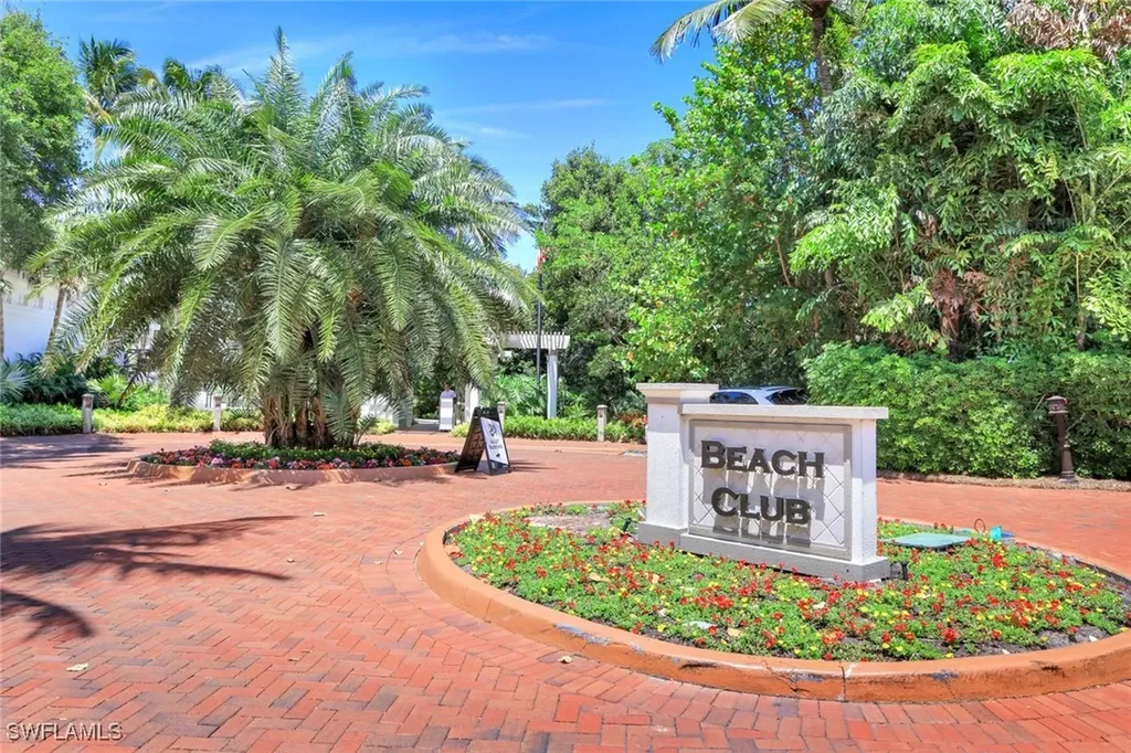 8720 Bay Colony Drive Naples FL 34108