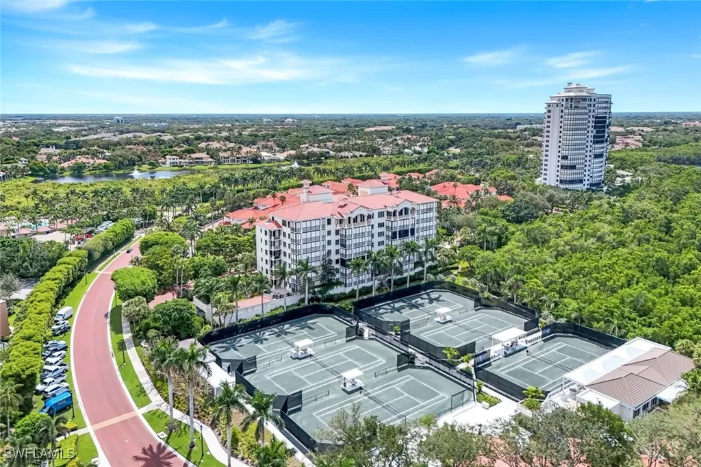 8720 Bay Colony Drive Naples FL 34108
