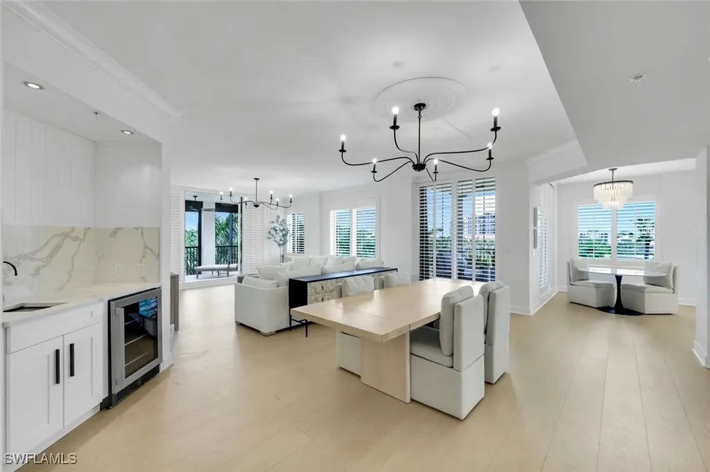 8720 Bay Colony Drive Naples FL 34108
